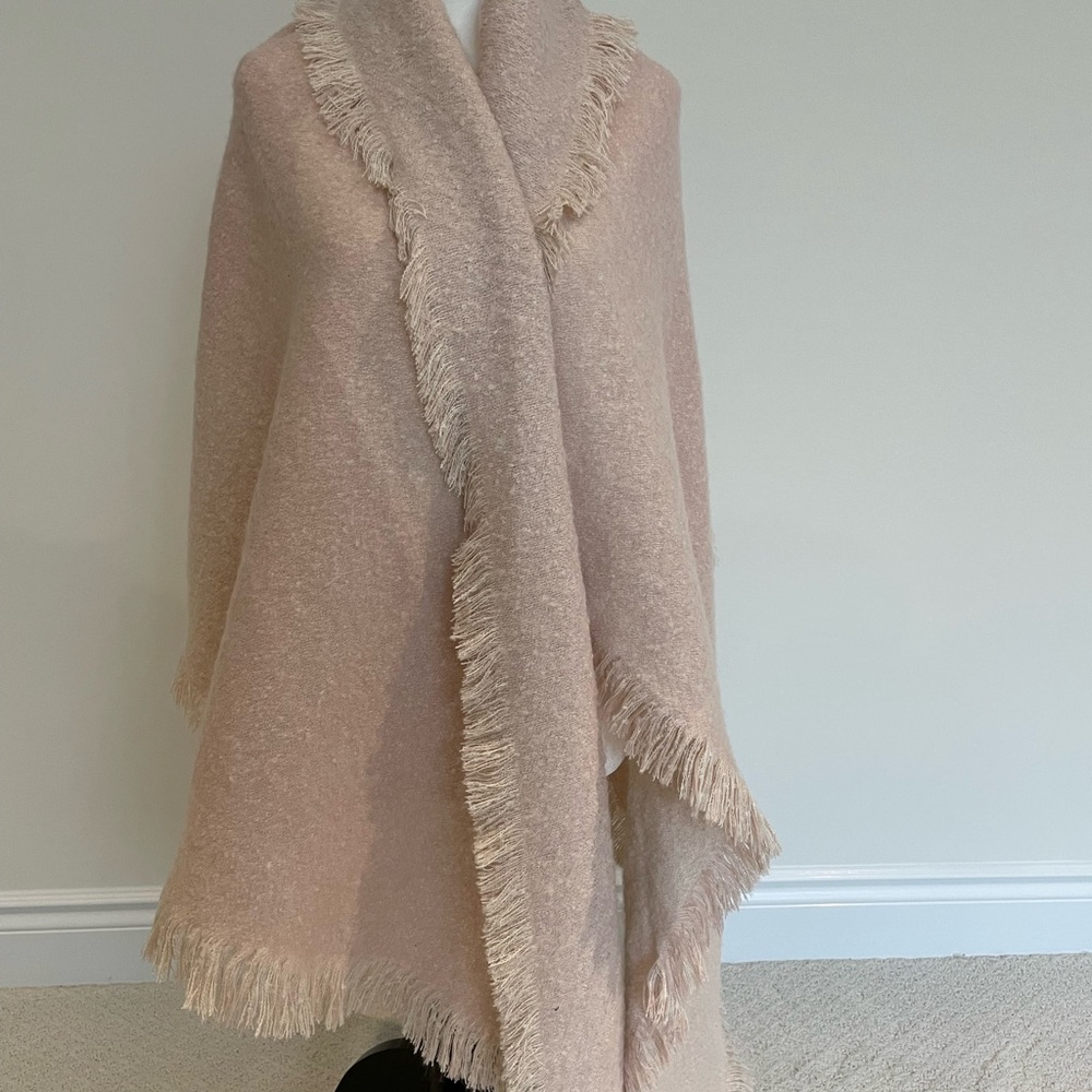 Love & Lore Reading Shawl/Wrap
